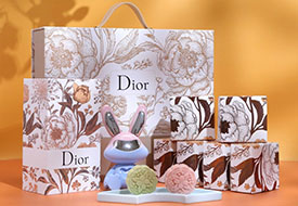 Dior玉兔呈祥中秋潮玩礼盒